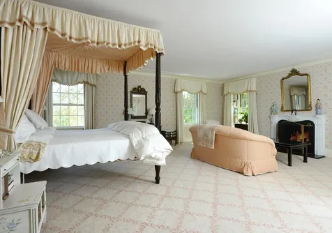 11 Meadowcroft Lane Greenwich CT 06830