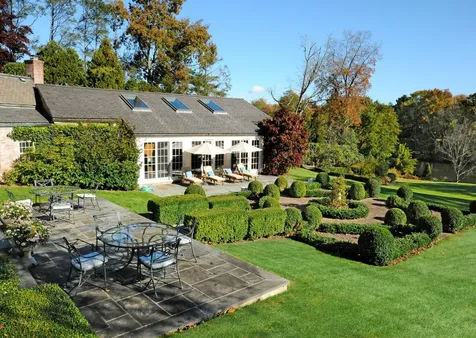 11 Meadowcroft Lane Greenwich CT 06830