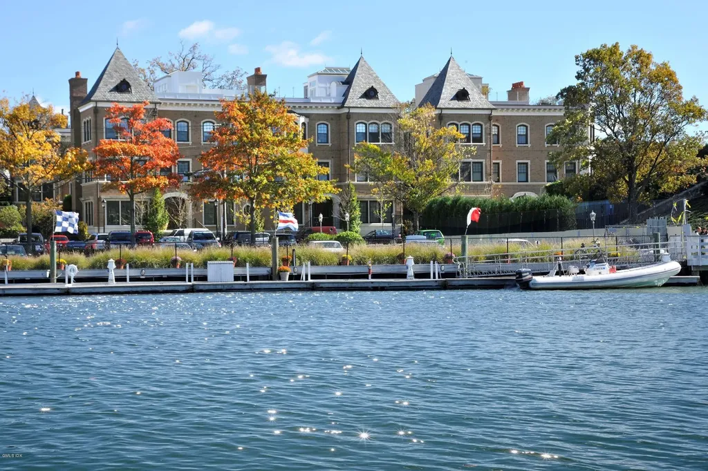 559 Steamboat Road Greenwich CT 06830