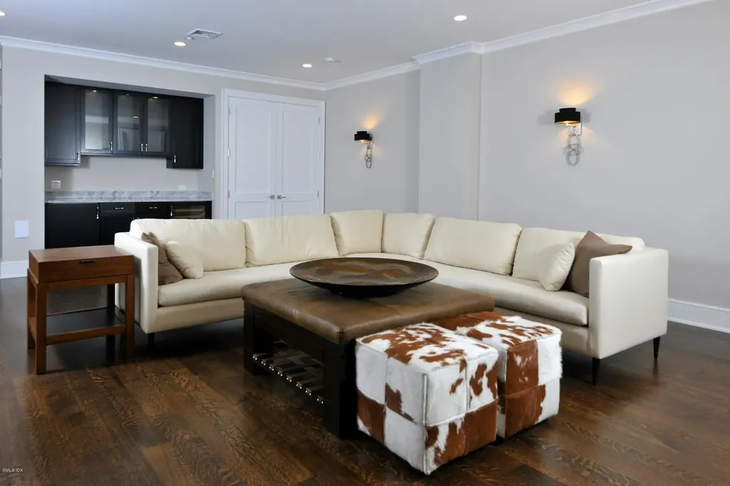 559 Steamboat Road Greenwich CT 06830