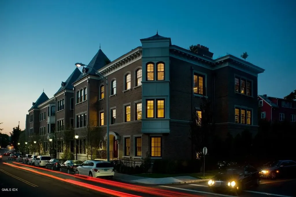 559 Steamboat Road Greenwich CT 06830