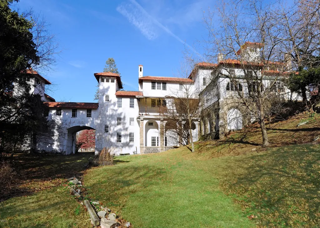 269 Palmer Hill Road Old Greenwich CT 06870