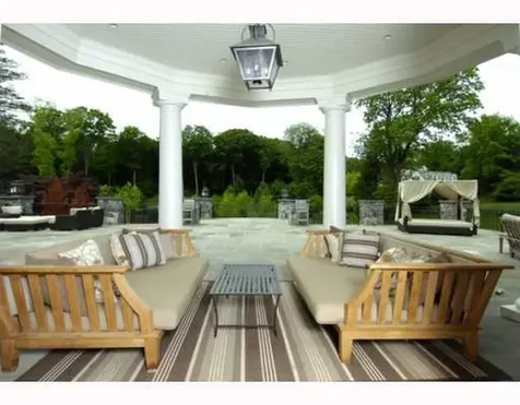 Greenwich CT 06831