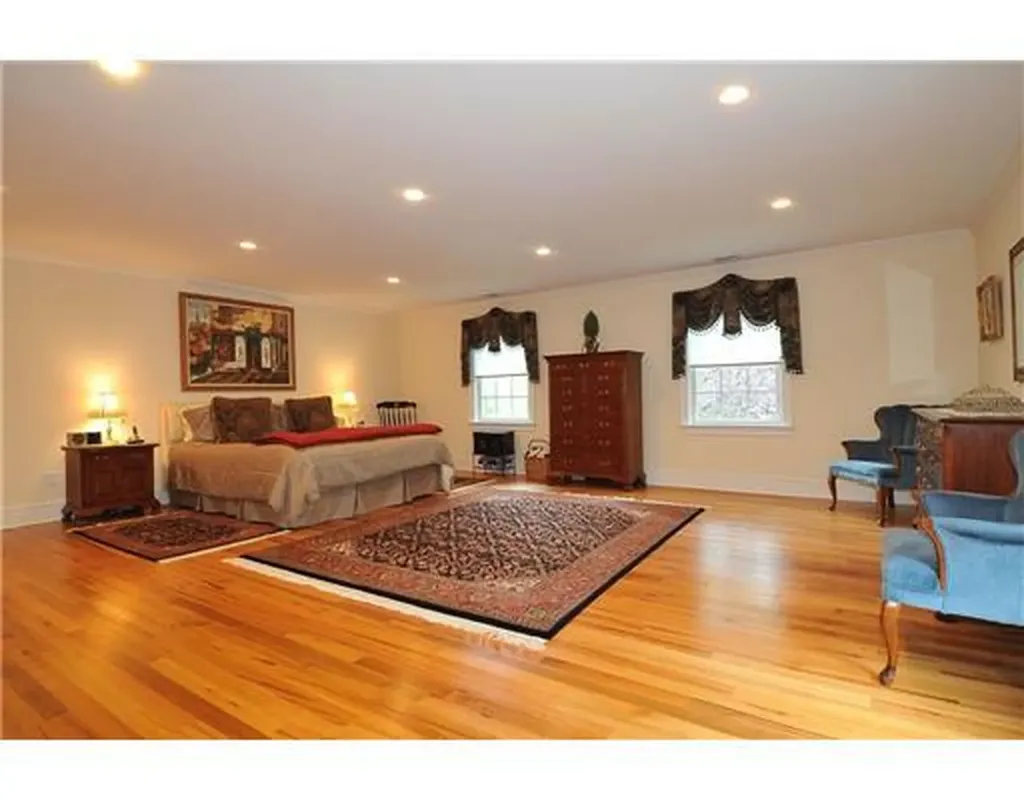 Cos Cob CT 06807