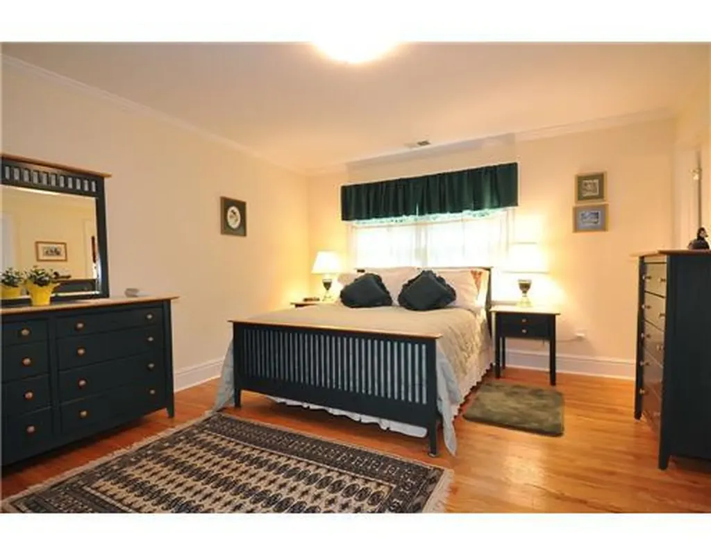 Cos Cob CT 06807