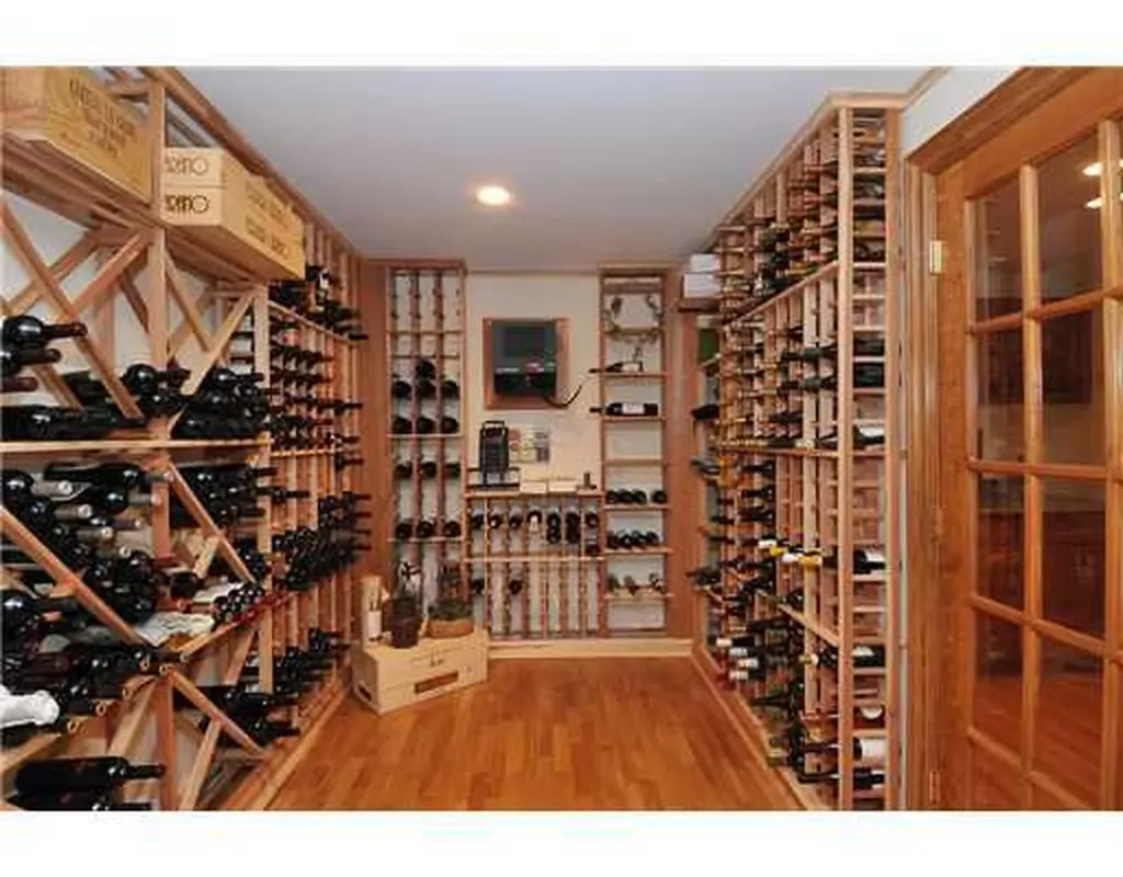 Cos Cob CT 06807