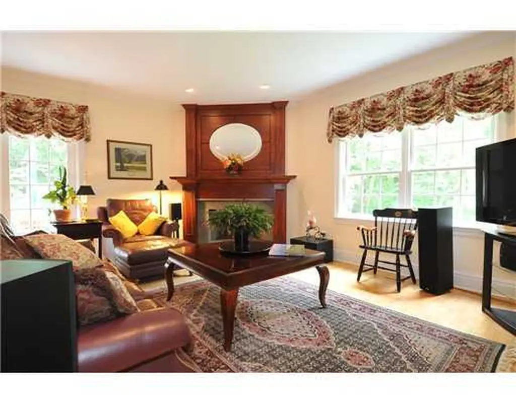 Cos Cob CT 06807