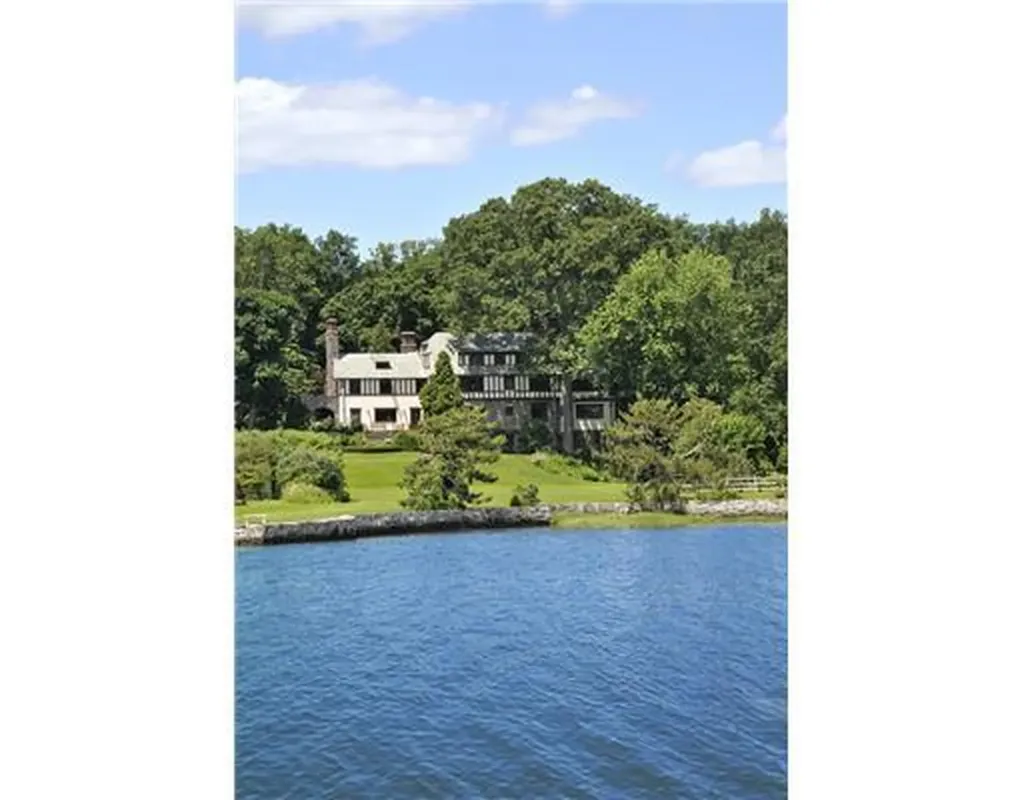 Greenwich CT 06830