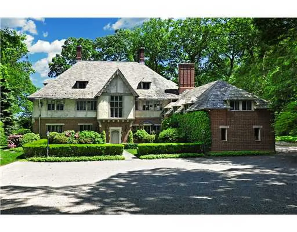 60 Oneida Drive Greenwich CT 06830