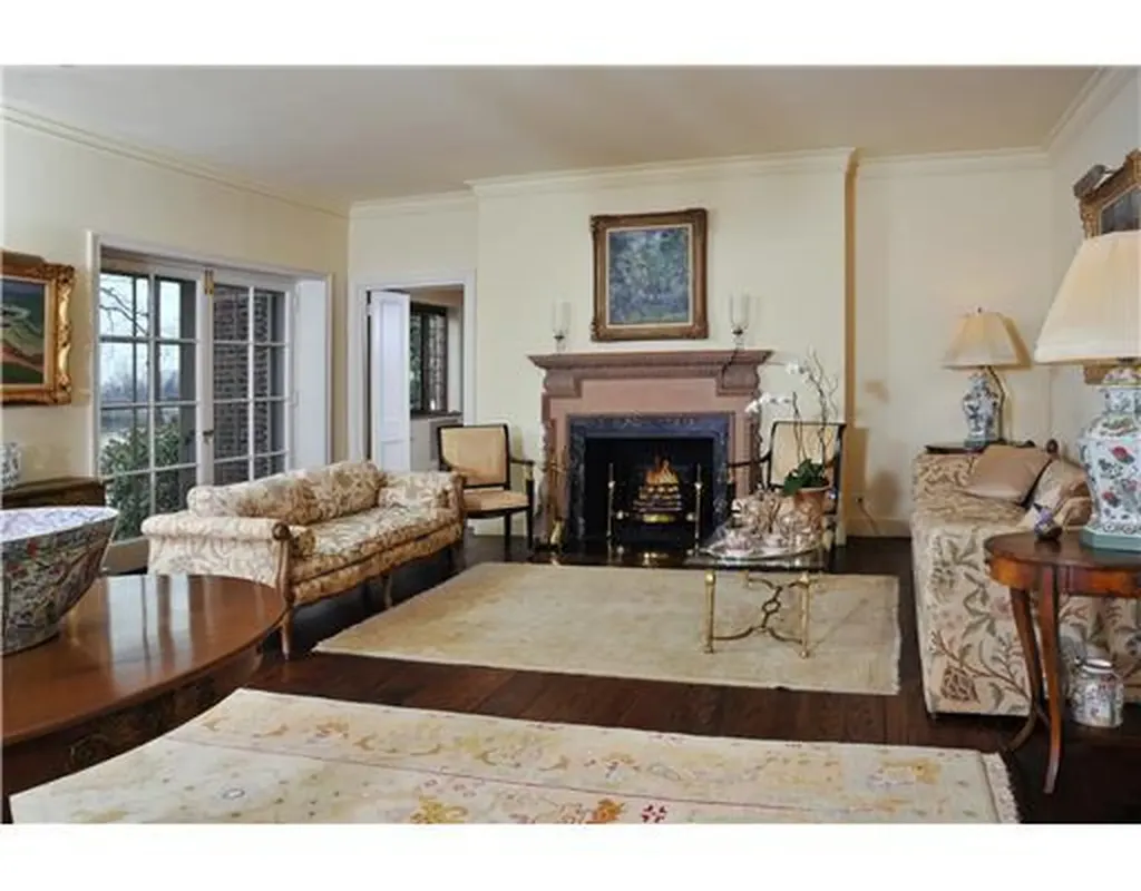 60 Oneida Drive Greenwich CT 06830