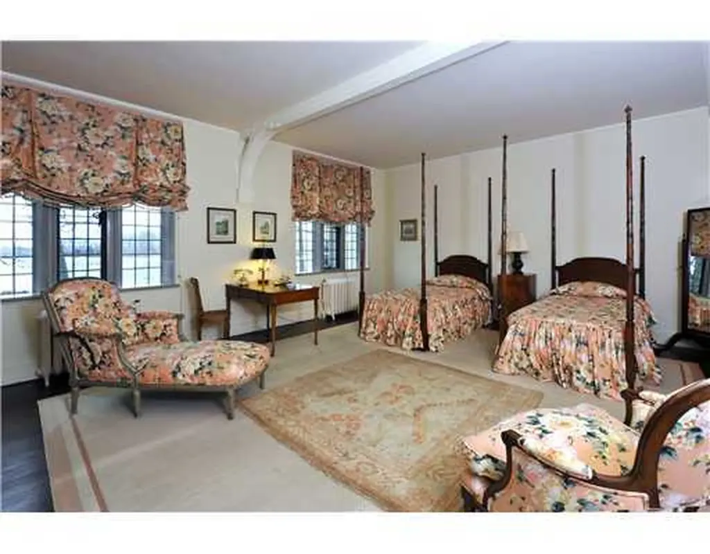 60 Oneida Drive Greenwich CT 06830