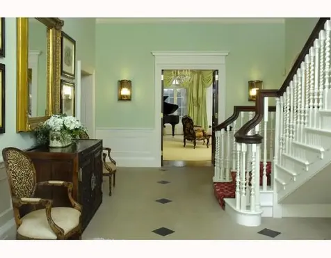 Greenwich CT 06831