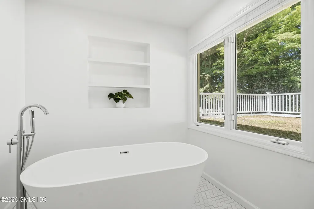 33 Sachem Road Greenwich CT 06830