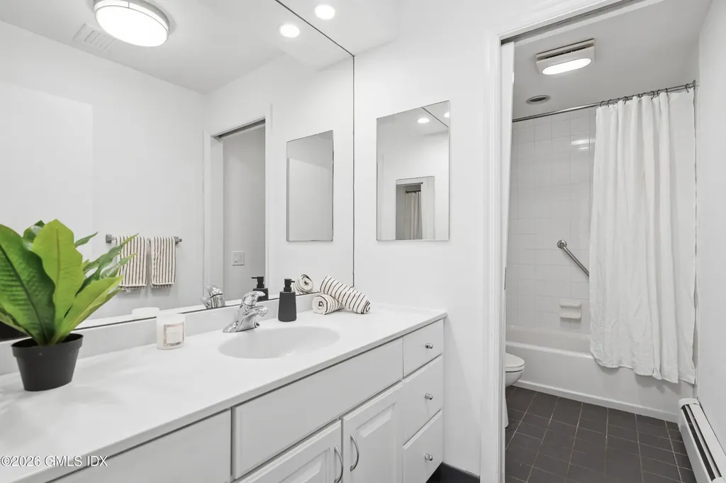 33 Sachem Road Greenwich CT 06830