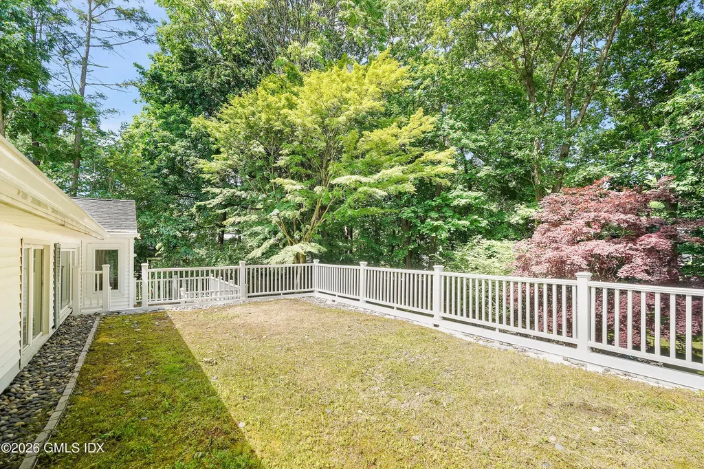 33 Sachem Road Greenwich CT 06830