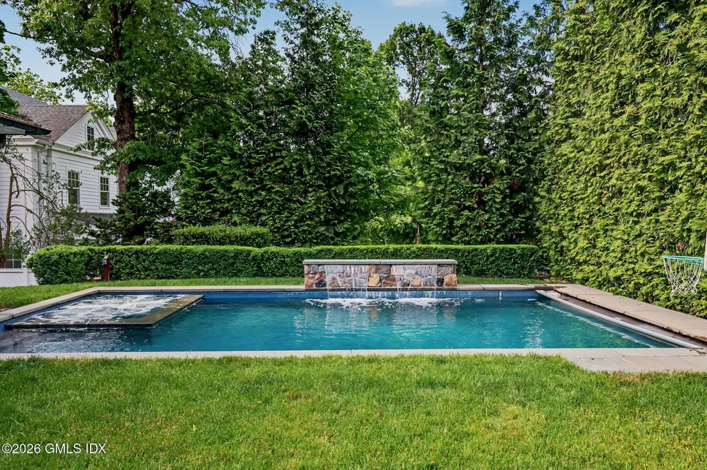 7 Hearthstone Drive Riverside CT 06878
