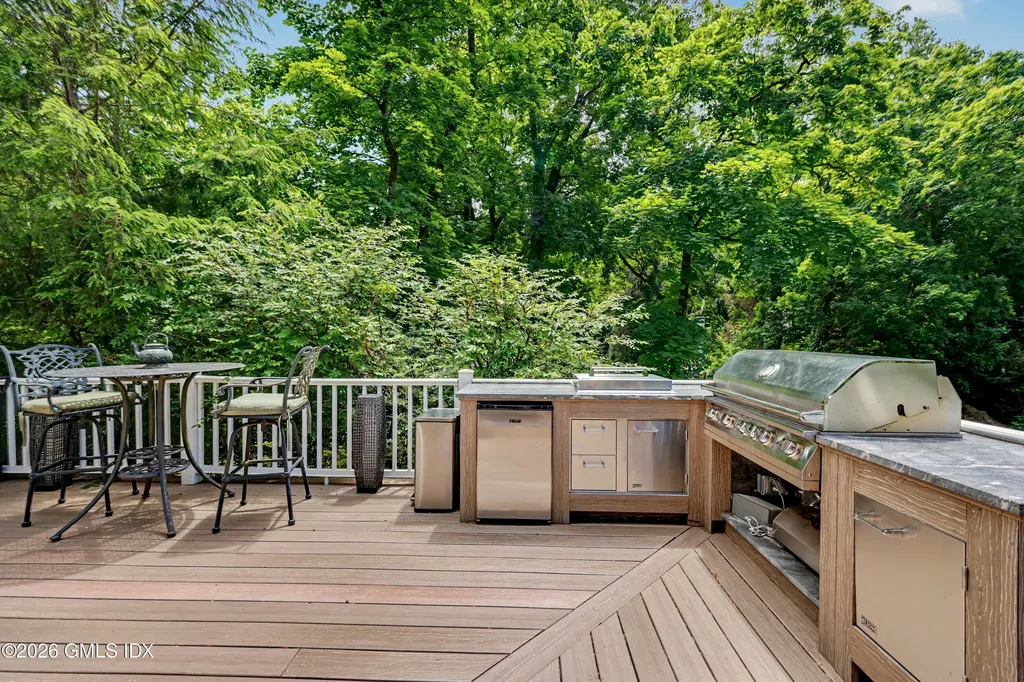 96 Brookside Drive Greenwich CT 06831
