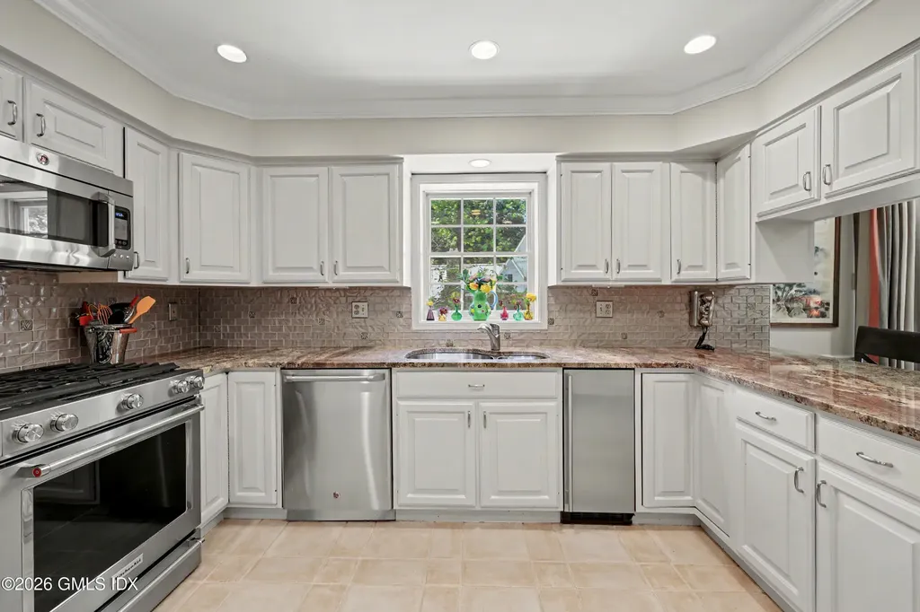 96 Brookside Drive Greenwich CT 06831