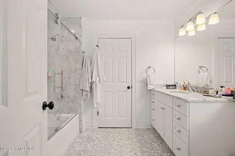 42 Breezemont Avenue Riverside CT 06878