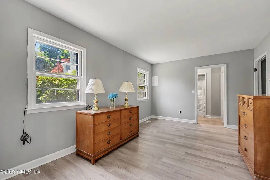 22 Nedley Lane Greenwich CT 06831