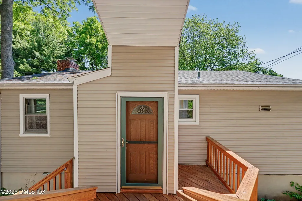 22 Nedley Lane Greenwich CT 06831
