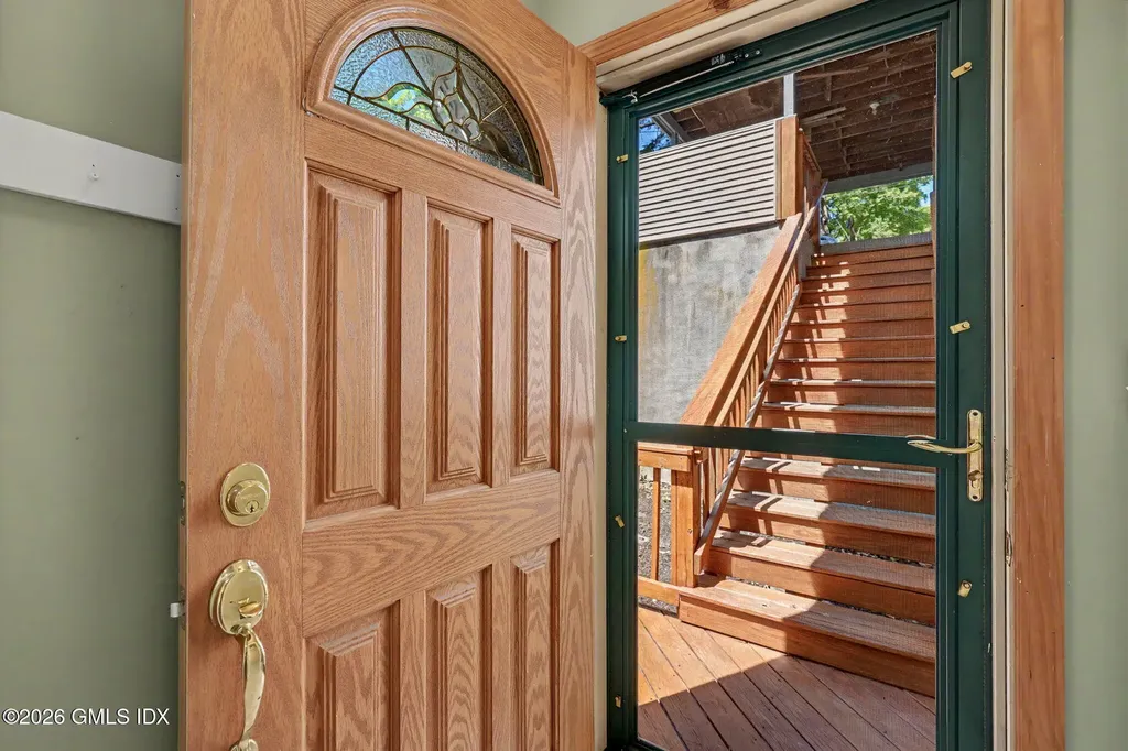 22 Nedley Lane Greenwich CT 06831