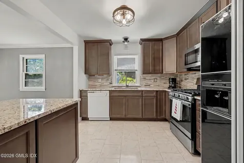 22 Nedley Lane Greenwich CT 06831