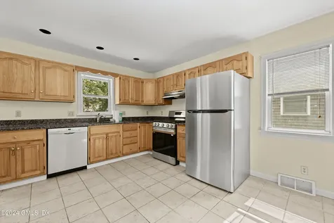 98 Glenville Street Greenwich CT 06831