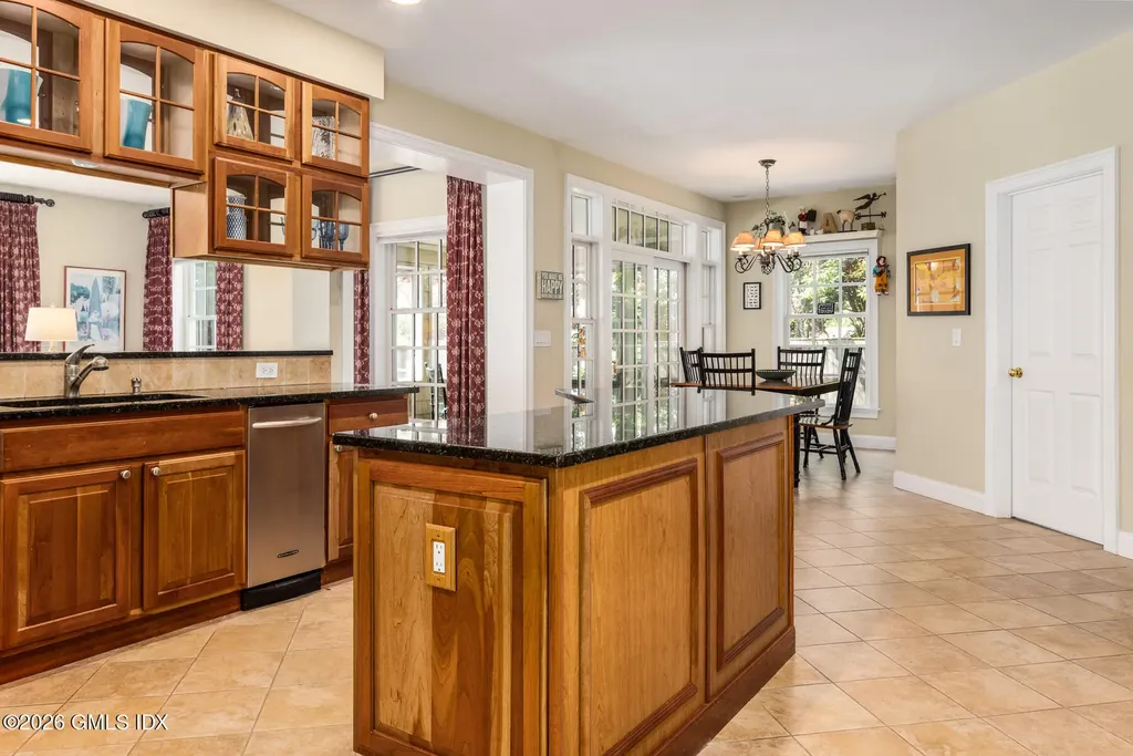 5 Highview Avenue Old Greenwich CT 06870