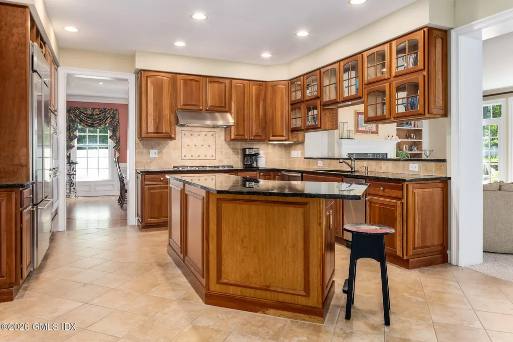 5 Highview Avenue Old Greenwich CT 06870