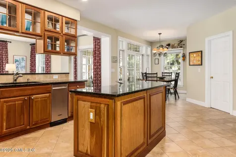 5 Highview Avenue Old Greenwich CT 06870