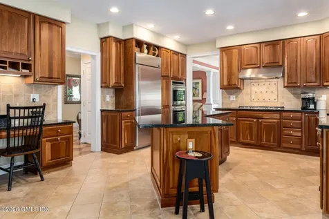 5 Highview Avenue Old Greenwich CT 06870