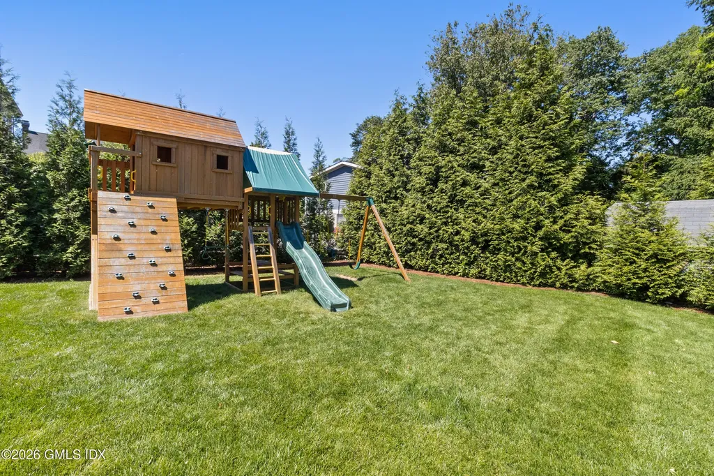 9 Deluca Drive Cos Cob CT 06807
