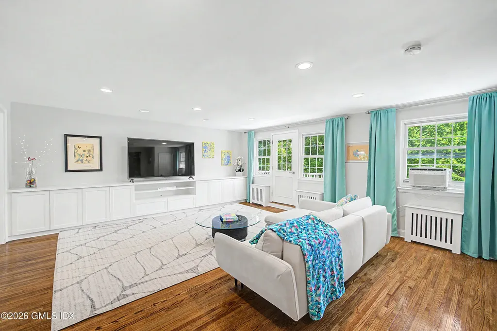 76 Putnam Greenwich CT 06830