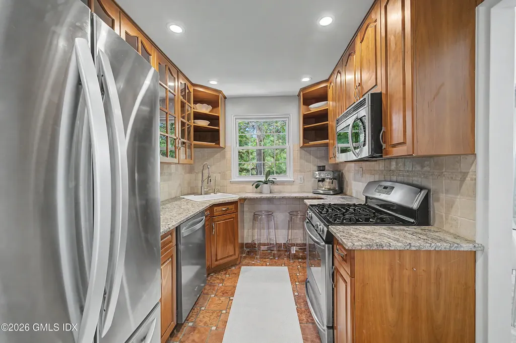 76 Putnam Greenwich CT 06830