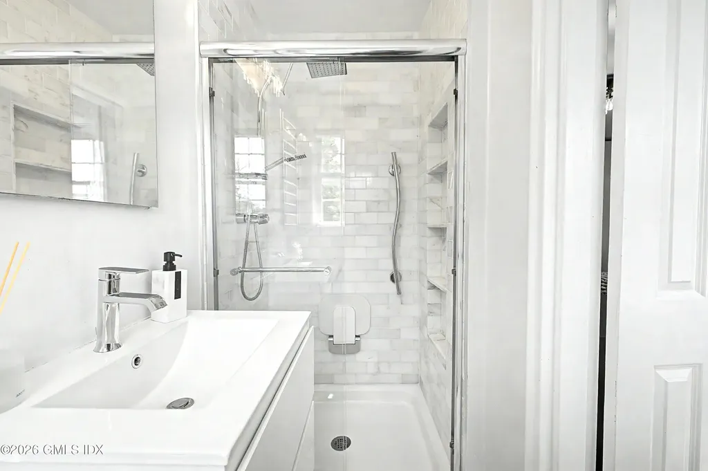 76 Putnam Greenwich CT 06830