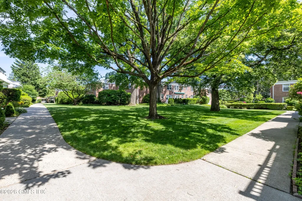 76 Putnam Greenwich CT 06830