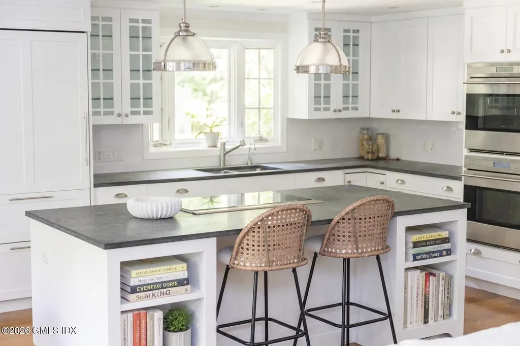 9 Paddock Drive Greenwich CT 06831