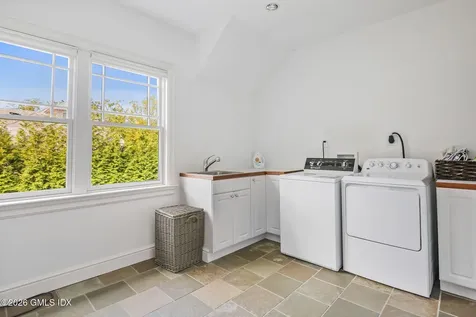 28 Cliffdale Road Greenwich CT 06831