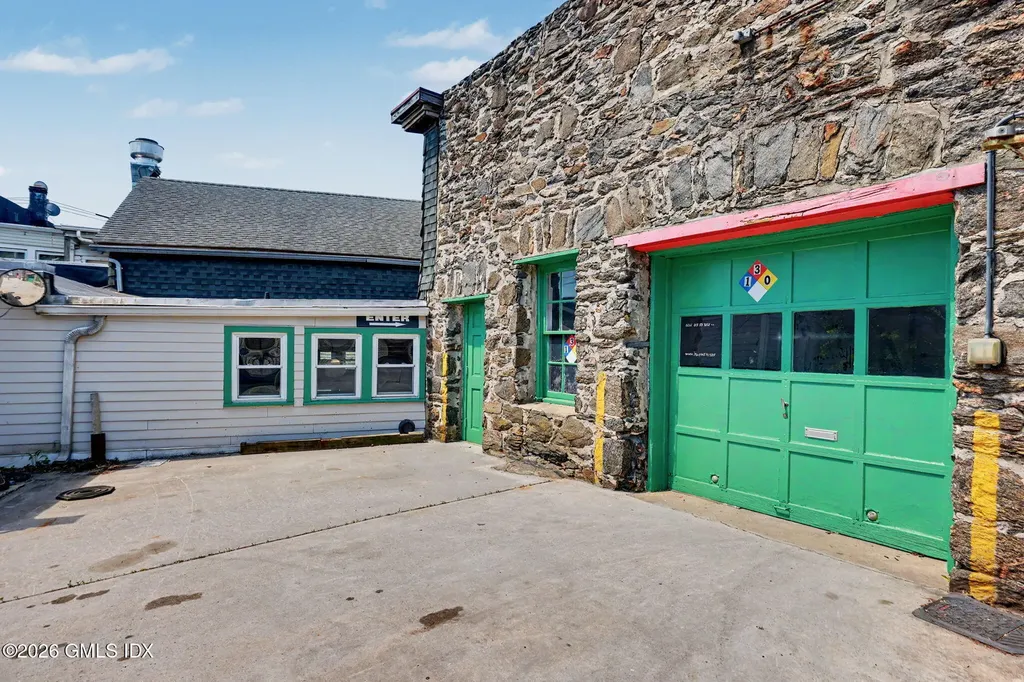 10 Beech Street Greenwich CT 06830