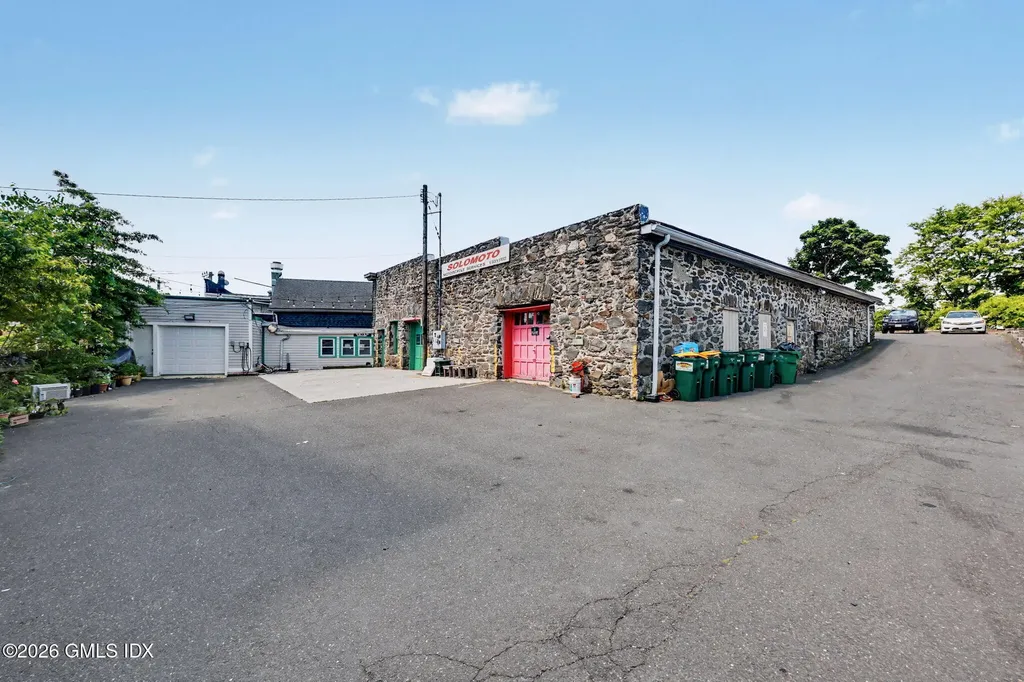 10 Beech Street Greenwich CT 06830