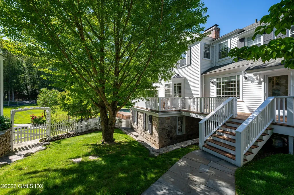 64 Wallacks Drive Stamford CT 06902