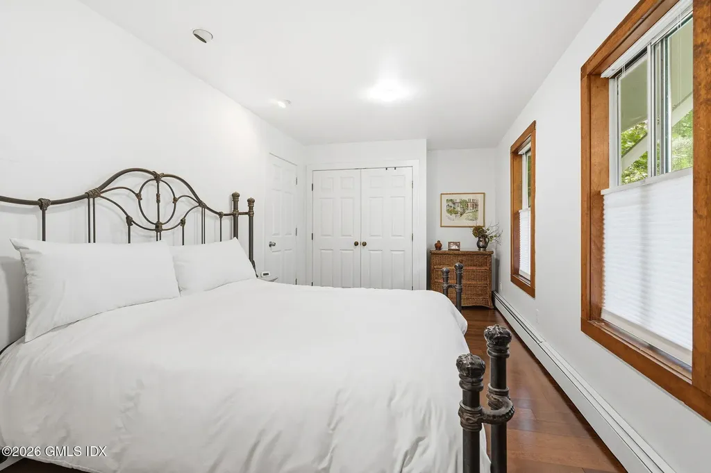 64 Wallacks Drive Stamford CT 06902