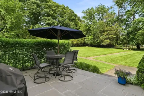64 Wallacks Drive Stamford CT 06902