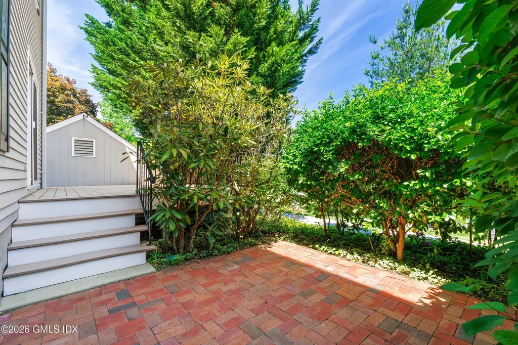 14 Greenwich Hills Drive Greenwich CT 06831