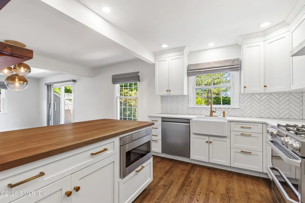 14 Greenwich Hills Drive Greenwich CT 06831