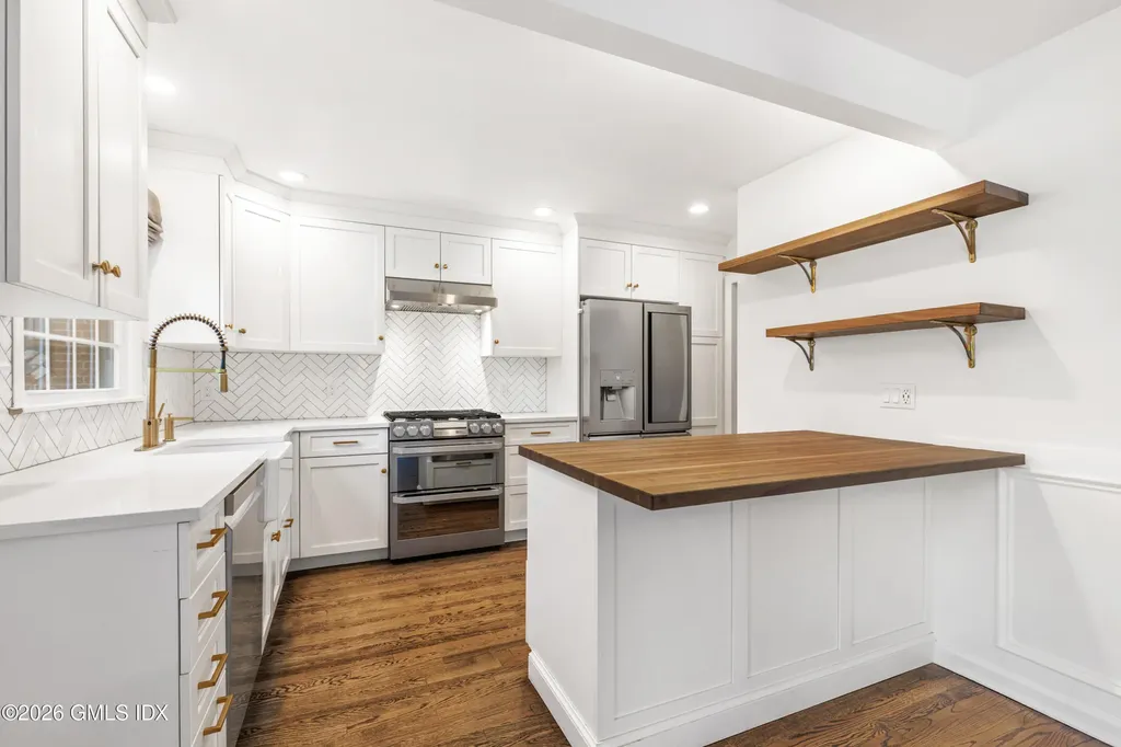 14 Greenwich Hills Drive Greenwich CT 06831