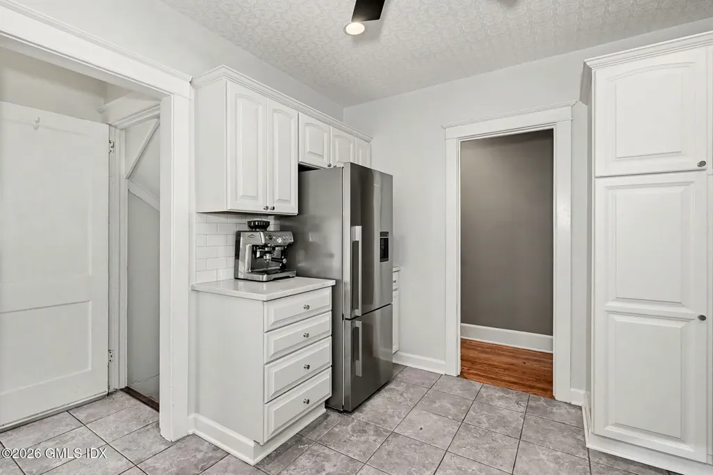 158 Courtland Hill Street Stamford CT 06906