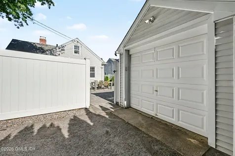 158 Courtland Hill Street Stamford CT 06906
