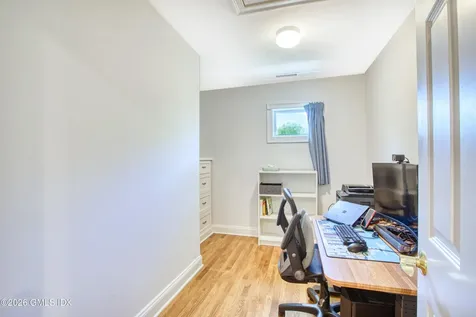 25 Weston Hill Road Riverside CT 06878
